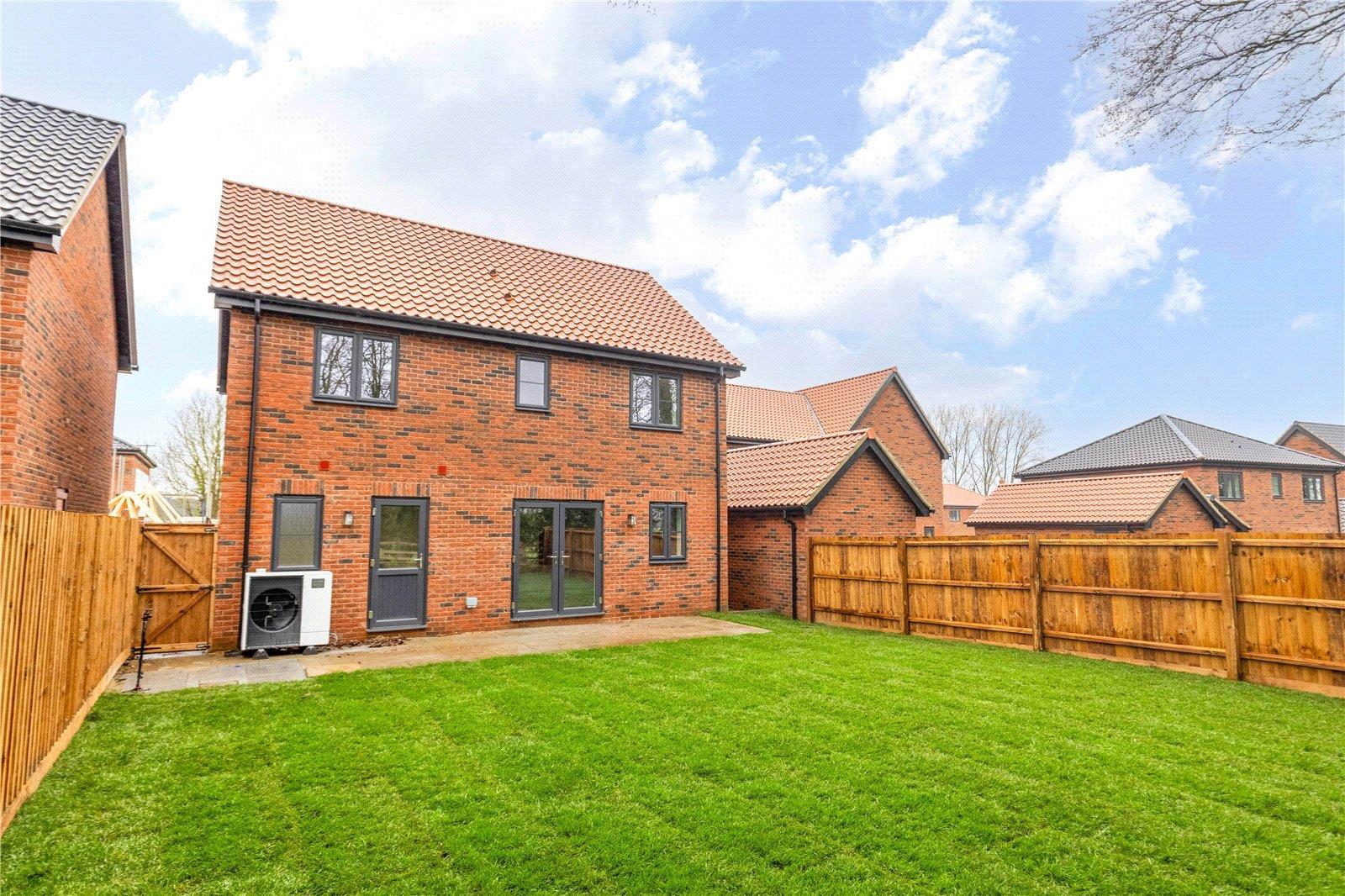 Property Image 350fc3d8-83f6-42a2-b560-34a0cd063f75