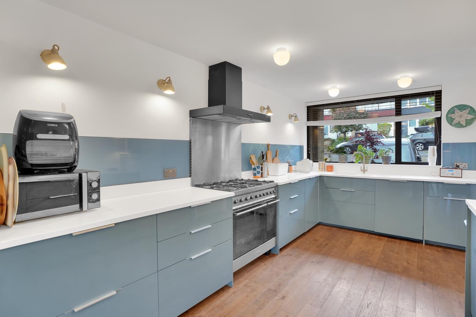 Property Image 351bc844-1a3f-44f9-887c-9c28c6462dc8