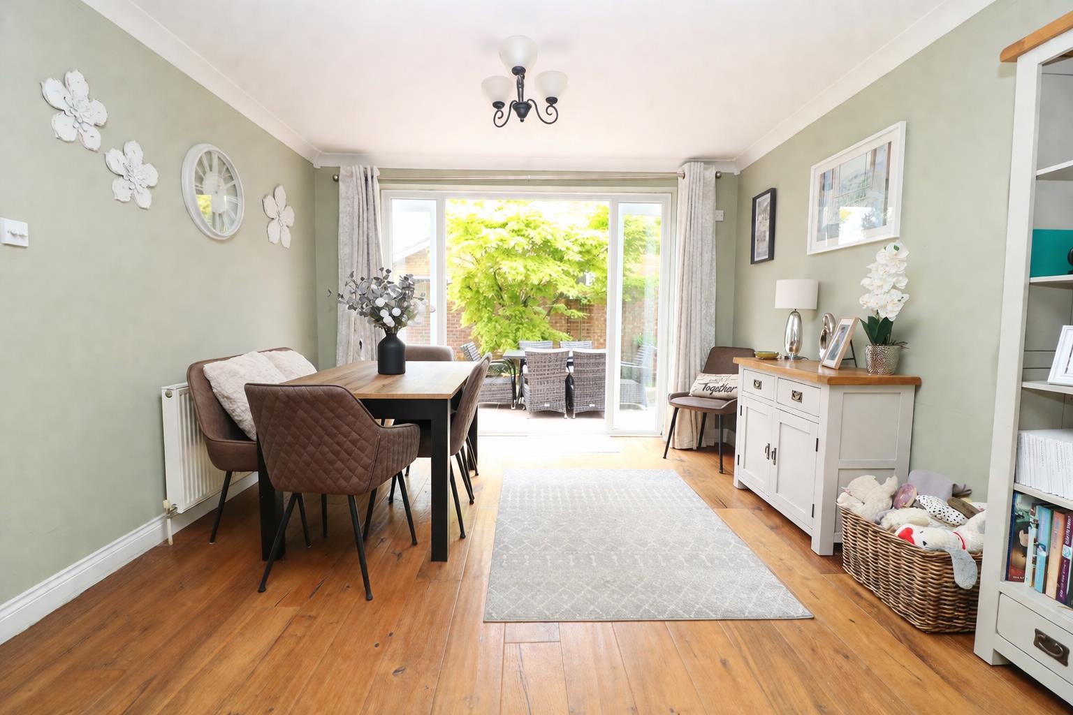 Property Image 351bd57f-fec1-441c-bfc6-30c8569779cf