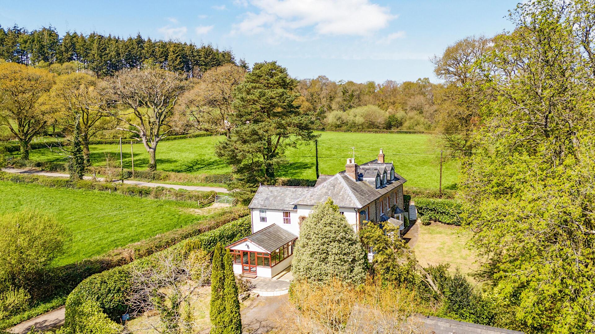 Property Image 351ebf19-bdda-492a-9e85-f11cb8393b9f
