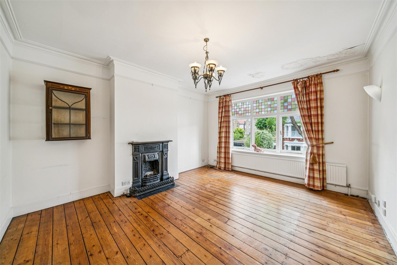Property Image 3529743f-a9bf-4b50-a0c1-f6566330b8b9