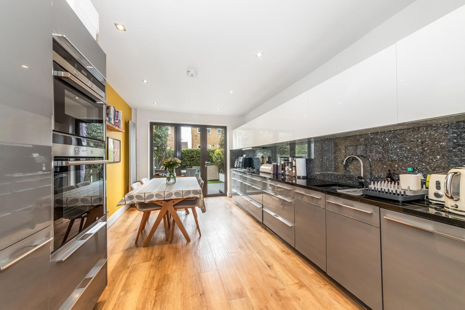 Property Image 35314dfa-1b3d-435d-b0e2-5477529c99eb