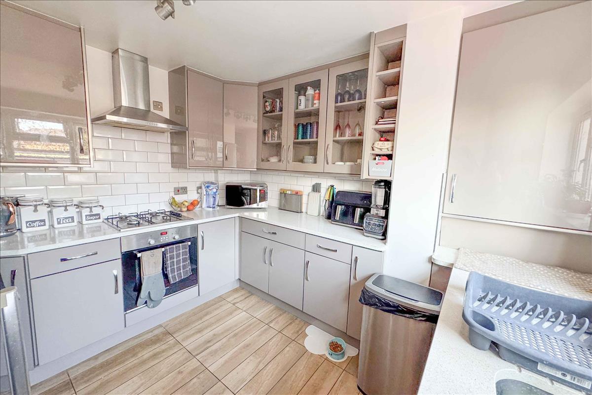 Property Image 353f2d14-9a2d-4942-8e41-76f636bb9173