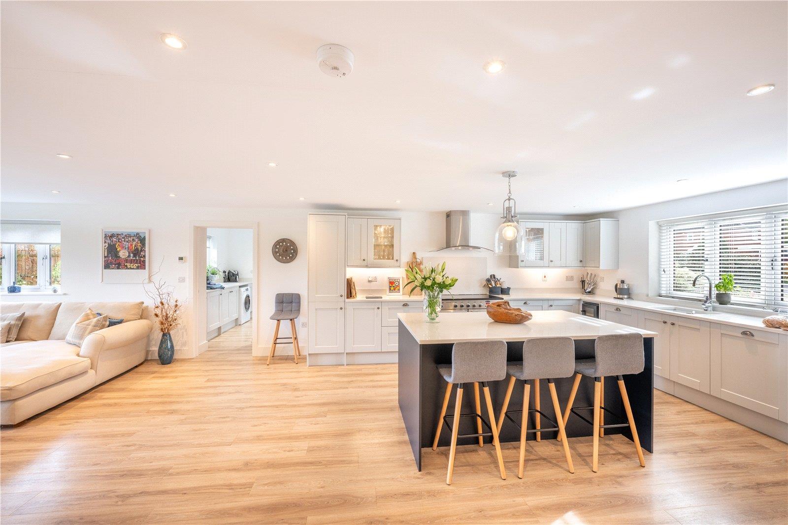 Property Image 355a0405-ec10-46c7-bbf4-26259ddc7afd