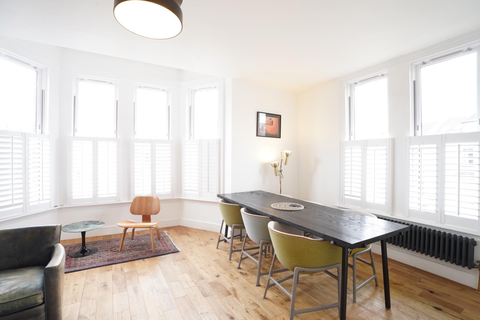 Property Image 35804387-1967-40f8-9169-0a4fd46c476a