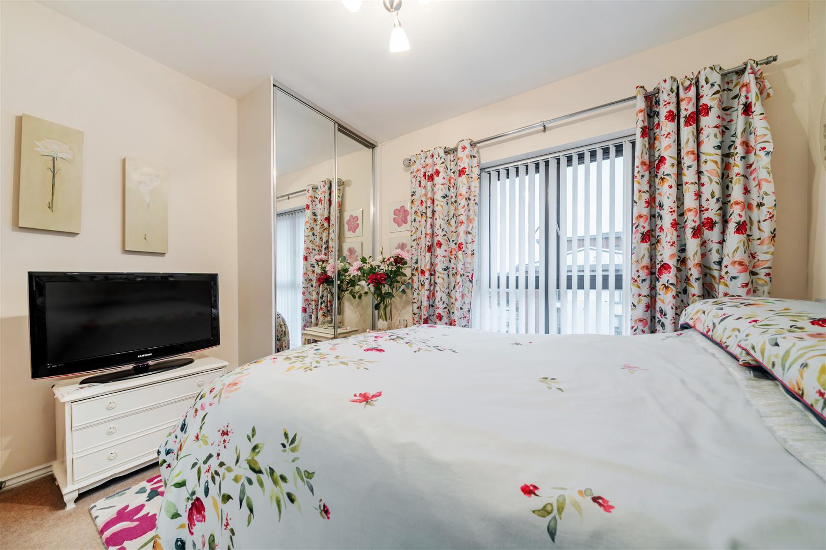 Property Image 358aa7b4-56f3-4a3c-b84b-0ddc4728d3ab