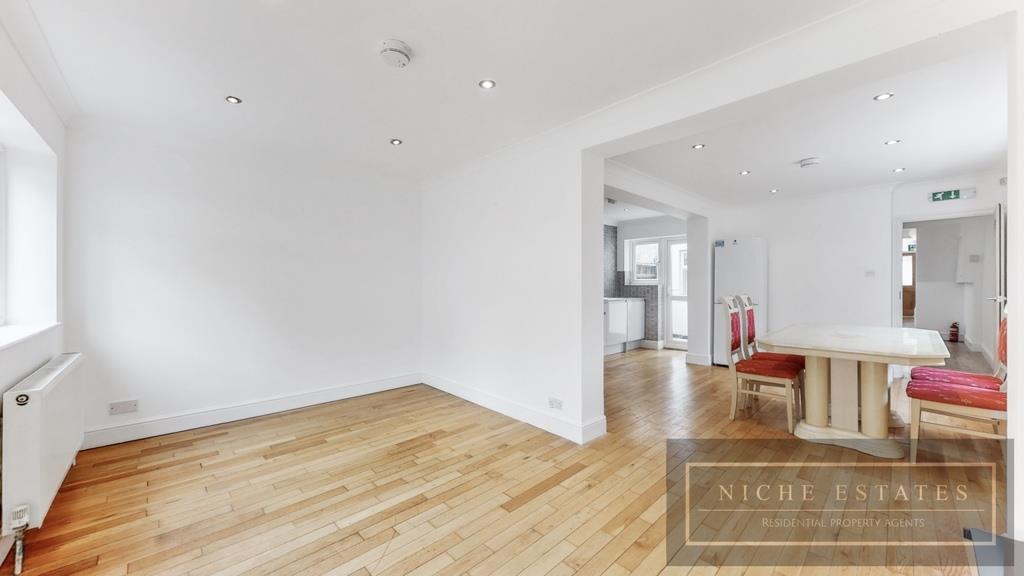 Property Image 359f50c9-1c5d-4cdb-bf55-2fa32bc2ceee