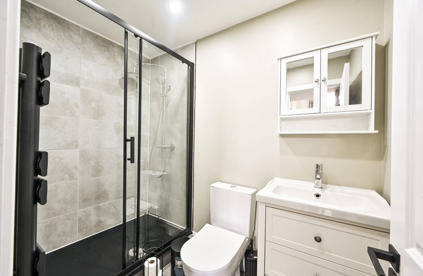Property Image 35aa29dc-2876-4604-88a9-b564d96ad28e