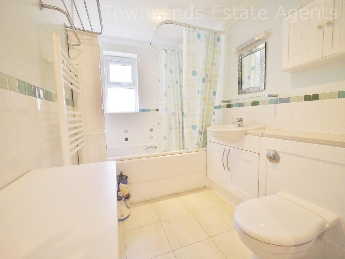Property Image 35aaf98f-83a0-42bd-b044-0e0110812f77