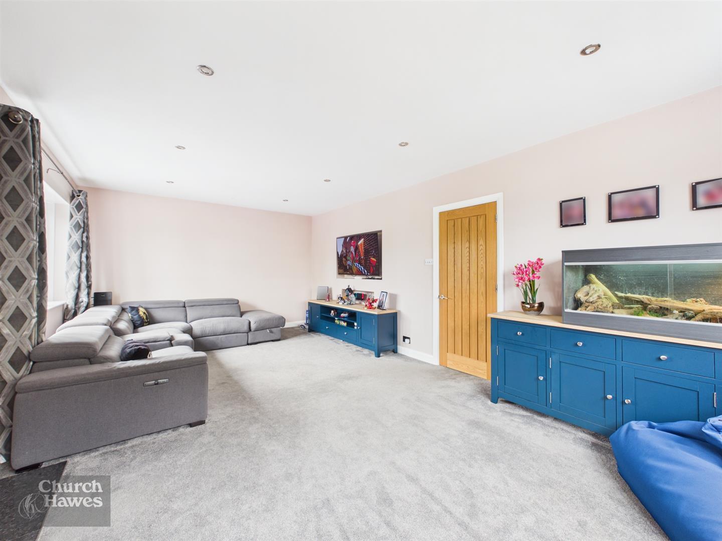 Property Image 35af0704-d490-4b24-9a74-85ce1bba414e