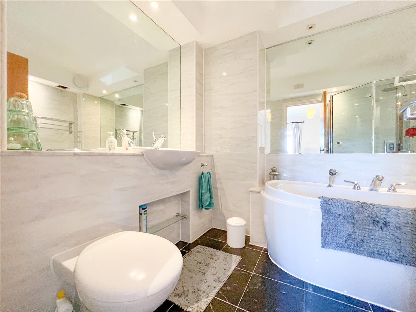 Property Image 35b43c3a-ee16-4348-adab-99d3b13dd557