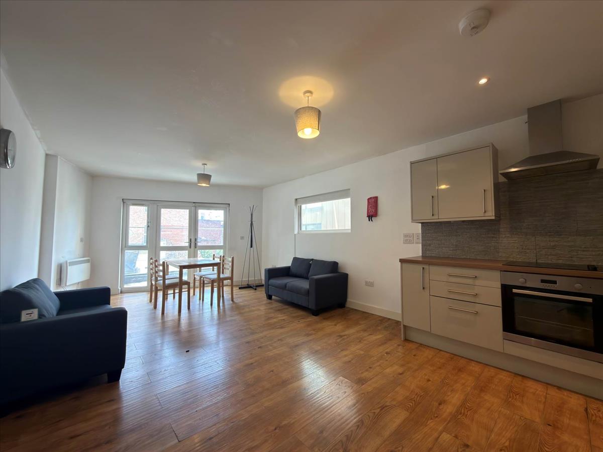 Property Image 35bd7228-2a48-4841-aed1-e455568758a6