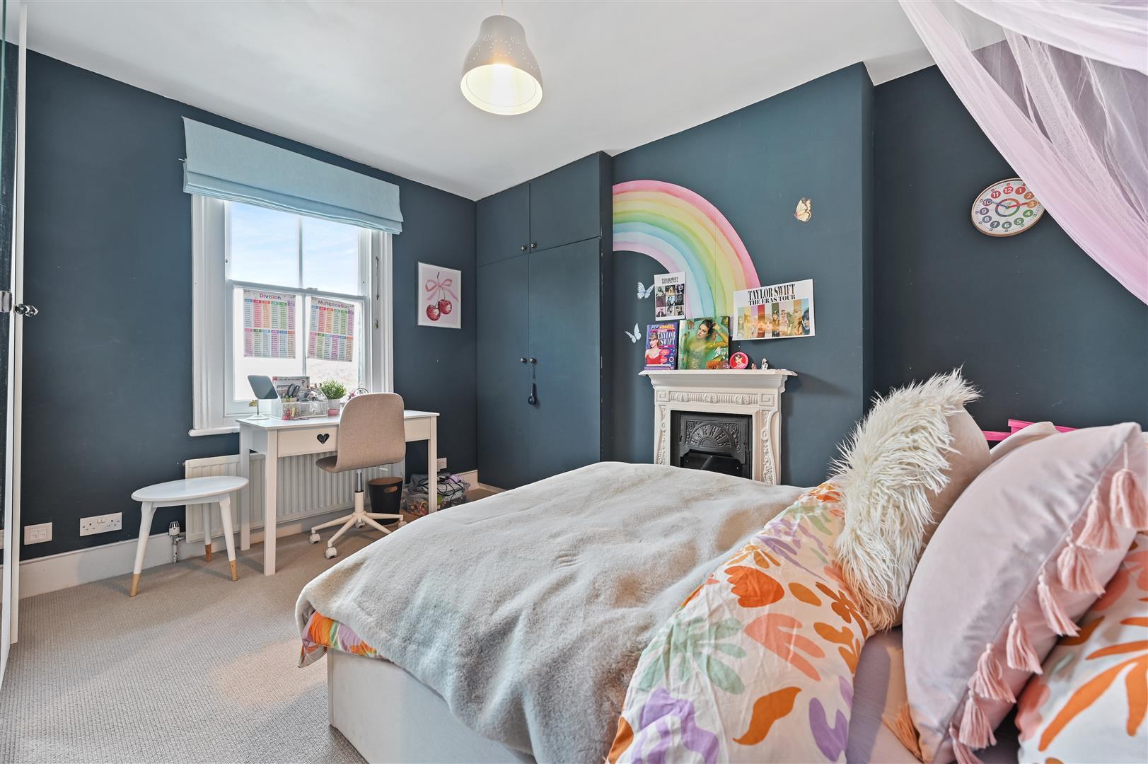 Property Image 35d05f74-8eff-44d7-941d-558f8900f2de