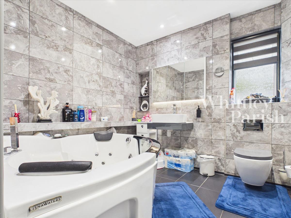 Property Image 35d30f99-7306-489d-8e11-30c198a1cf8a