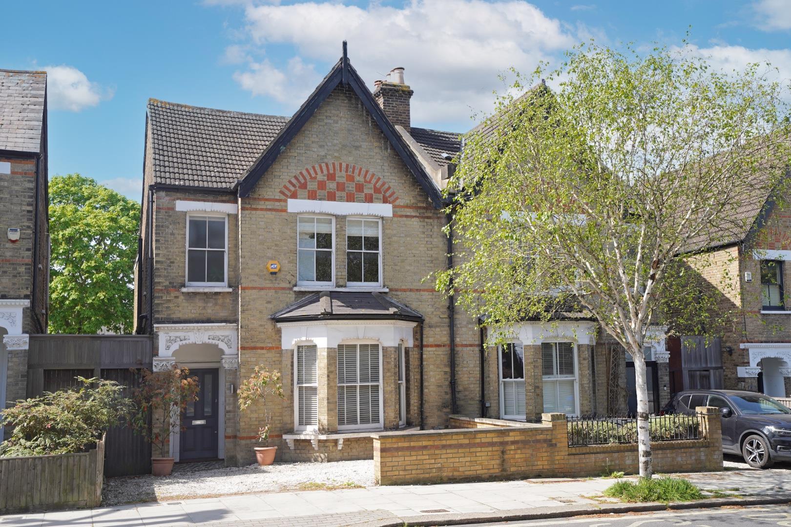 Property Image 35e32589-1ded-460e-bcba-34e707bdf87e