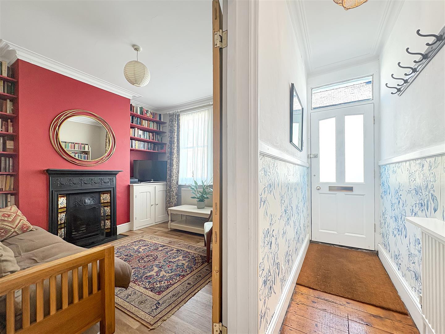 Property Image 35e531f5-d6b4-421a-b8d9-3fcd330a3164