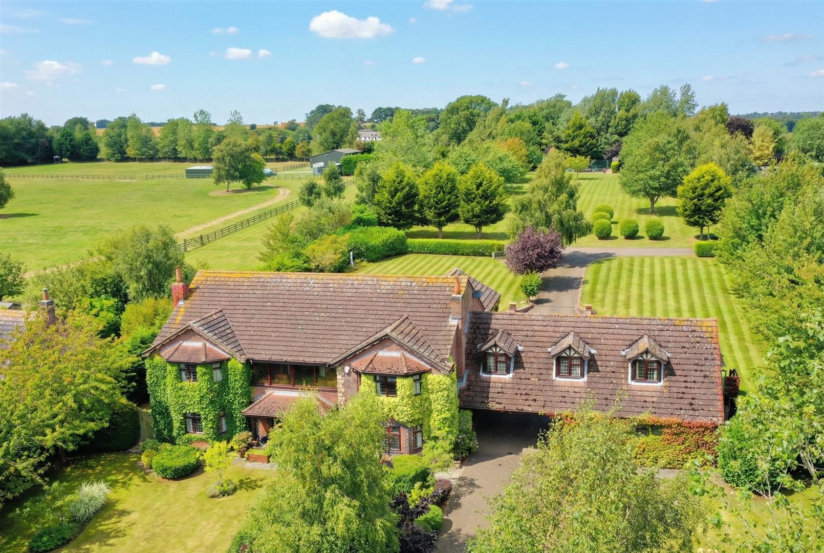 Property Image 35e9eb04-1dbd-4f5f-a32a-1e75d323effb