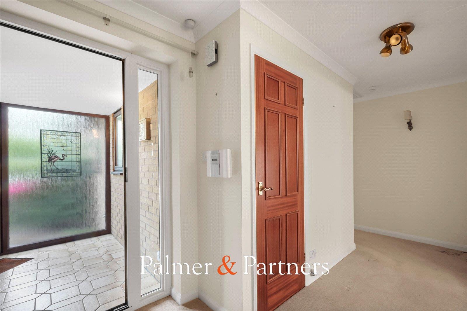 Property Image 35f02934-67e5-4a8c-b918-13ffa53bdc3b
