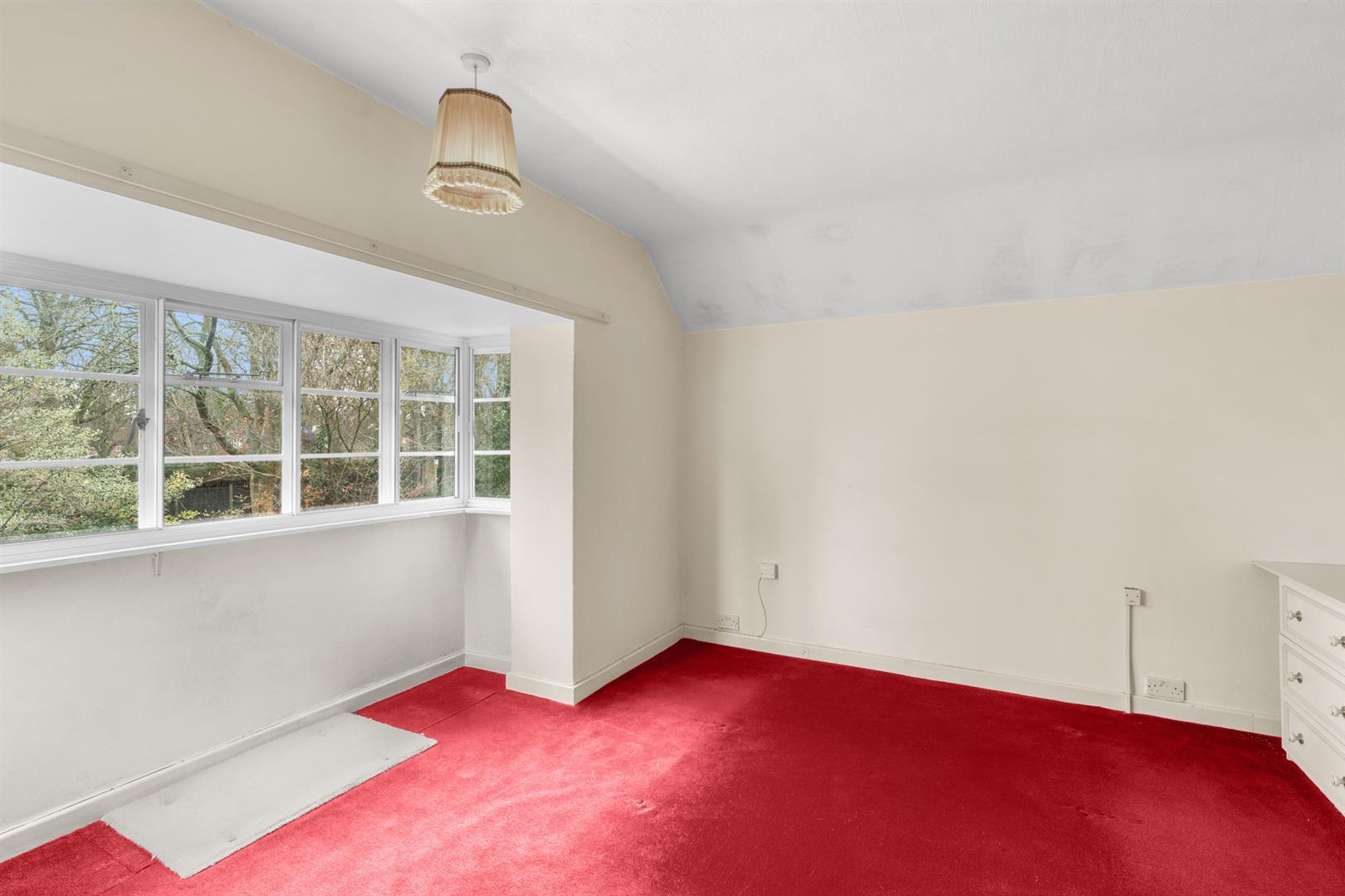 Property Image 35f039df-8656-4ef4-8b62-5d99d3d80771