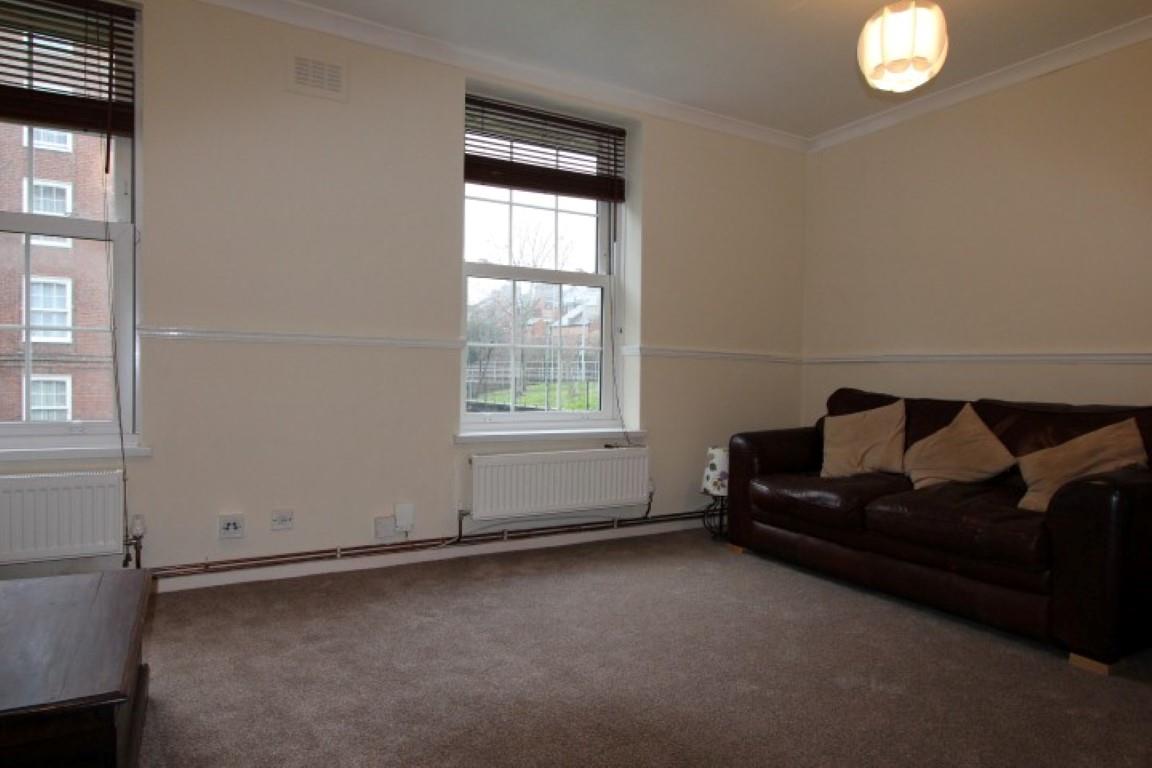 Property Image 36007968-bd9b-4408-a8b4-40a3f0465c29
