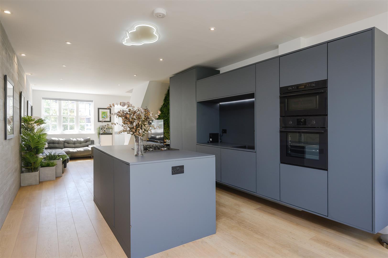 Property Image 3627bb54-fae6-4ce6-b1be-e799a11ed165
