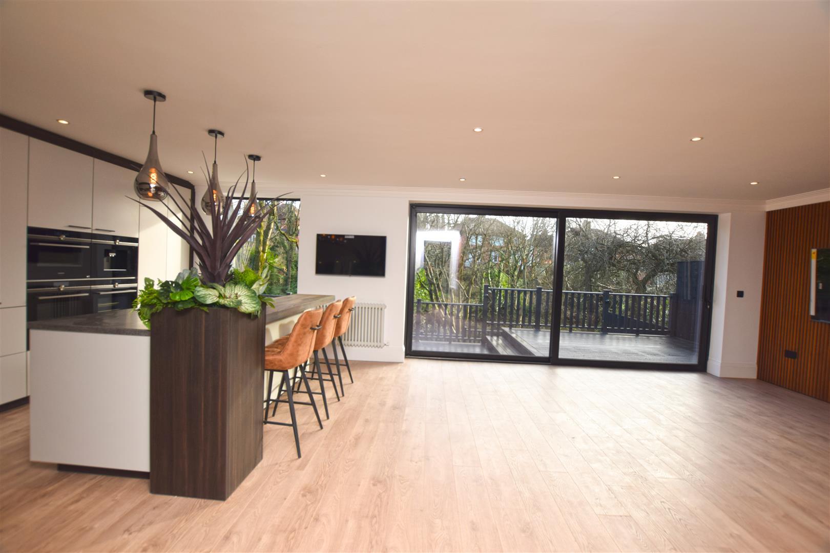 Property Image 363200ec-fa0b-497c-9940-021e7f972f01
