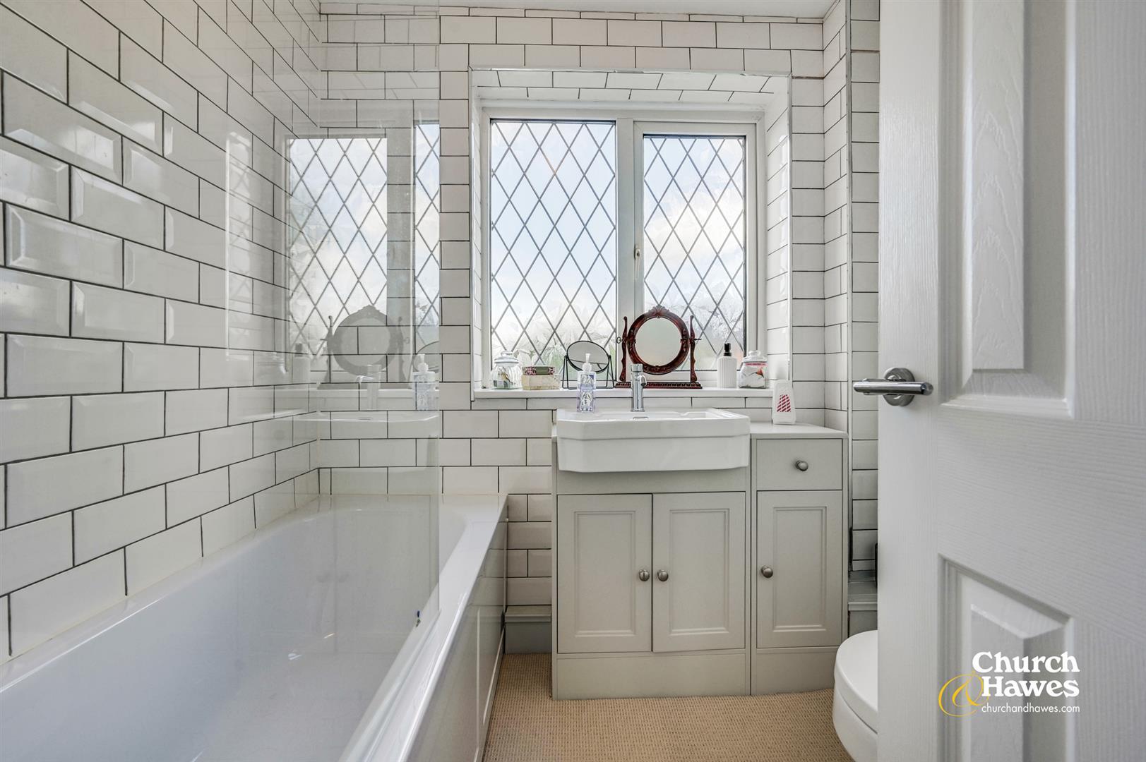 Property Image 3636d0aa-2898-48b6-a8c0-45bf4198e3a0