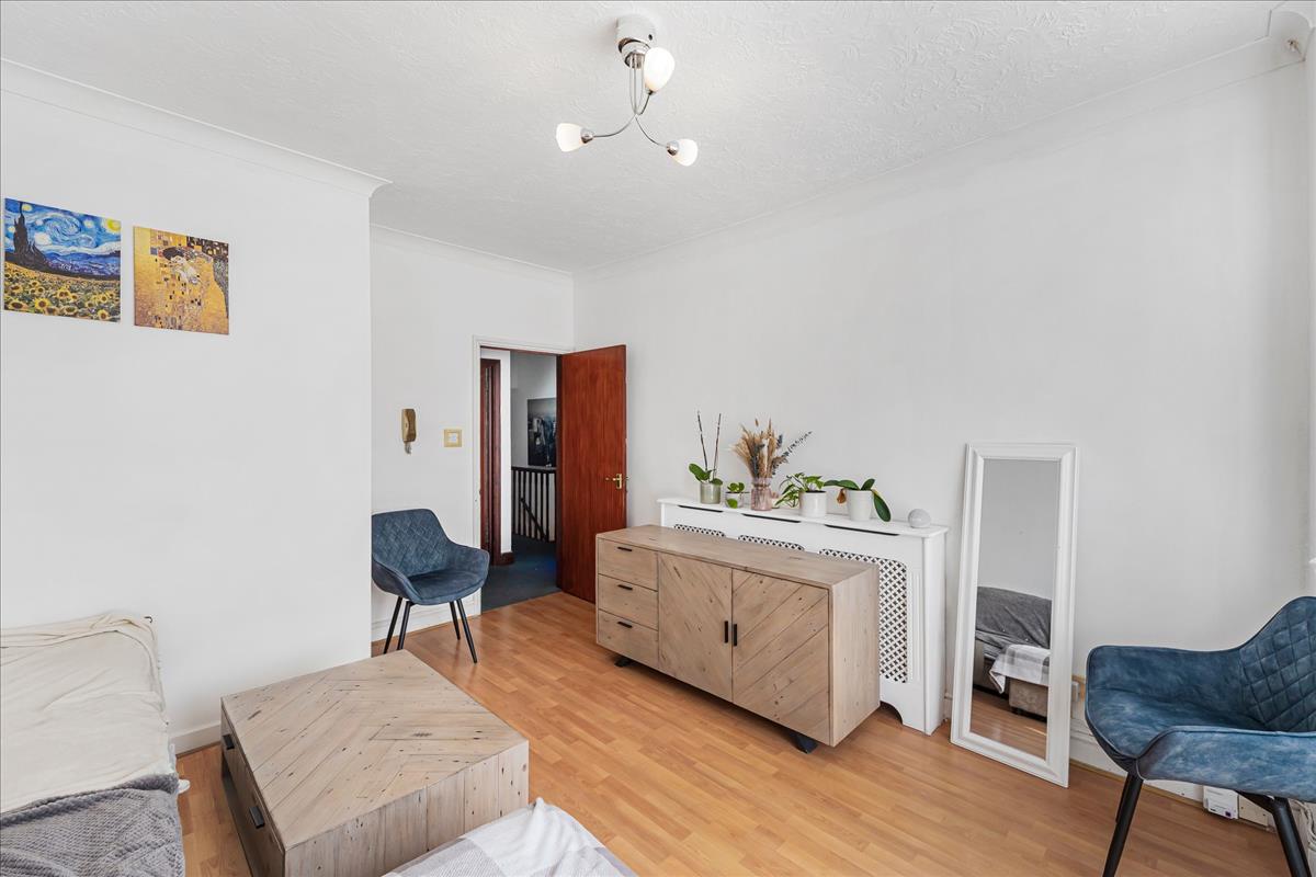 Property Image 36388778-f903-4a5a-a16b-a736c082b1d4