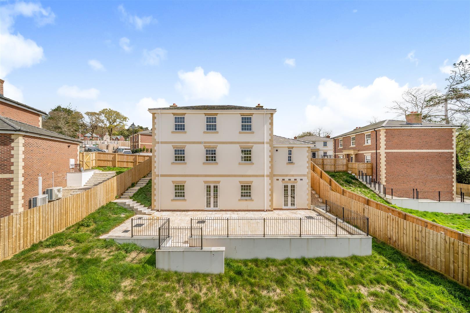 Property Image 363ca4fc-5532-443b-b46c-b2c13a425f00