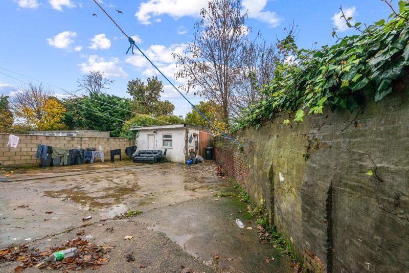 Property Image 366b98be-a8a3-4359-85e2-867d6161119b