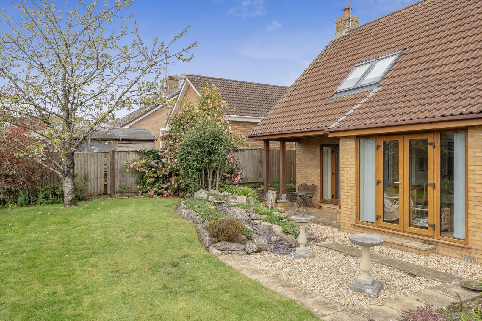 Property Image 366d0191-07d2-437f-a4ee-568e136974ee