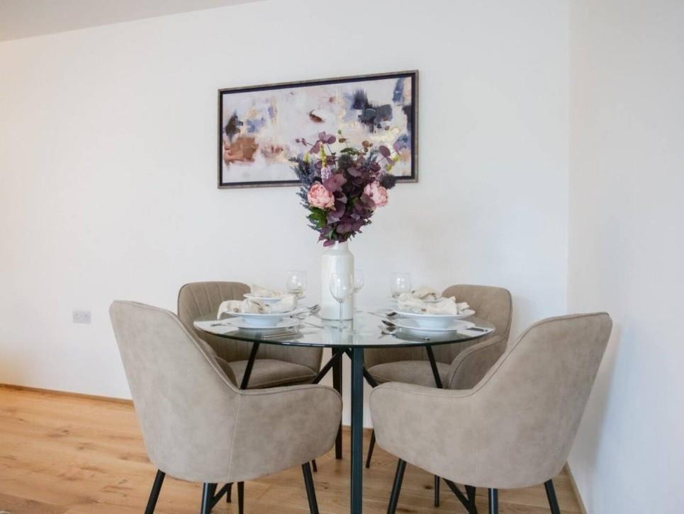 Property Image 366ddf73-f940-4ccd-9d81-05d8e6731050