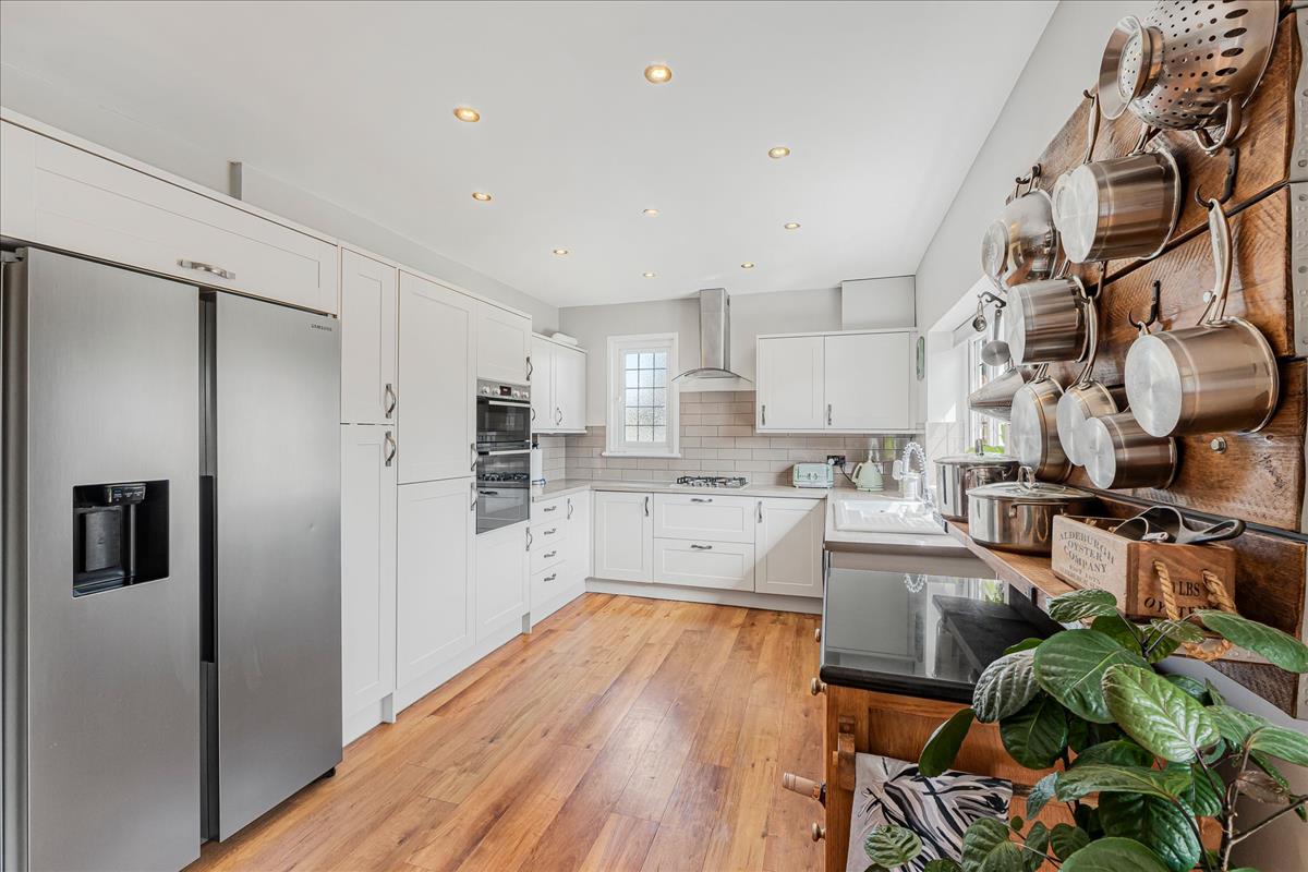 Property Image 36798f4d-ee12-45f7-b9ca-ba11d801448e