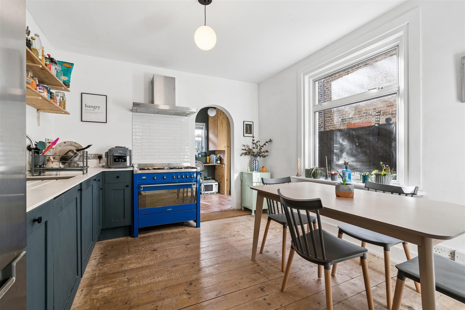 Property Image 36888bd5-5e74-45a0-9adf-4bb5478727e6