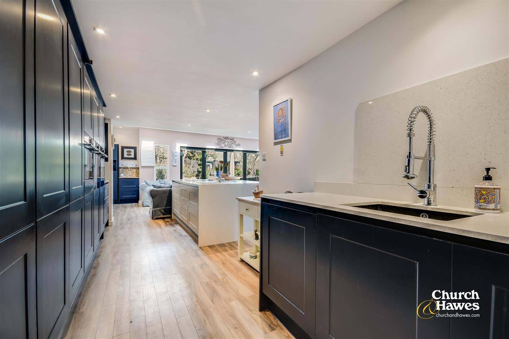 Property Image 36895884-b87f-4ee6-85e3-c2faa5f9e681
