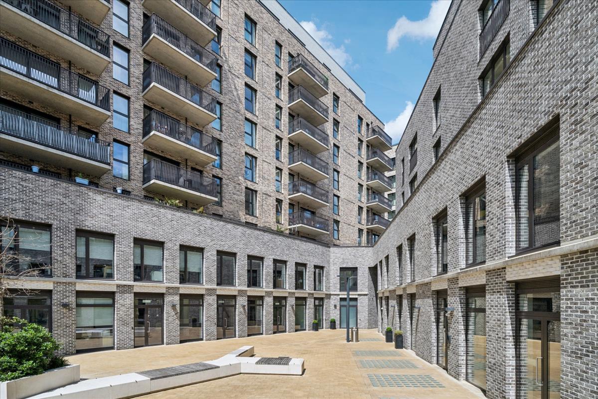 Property Image 369bf43f-b0ef-4ca4-ba80-8c02cf609931