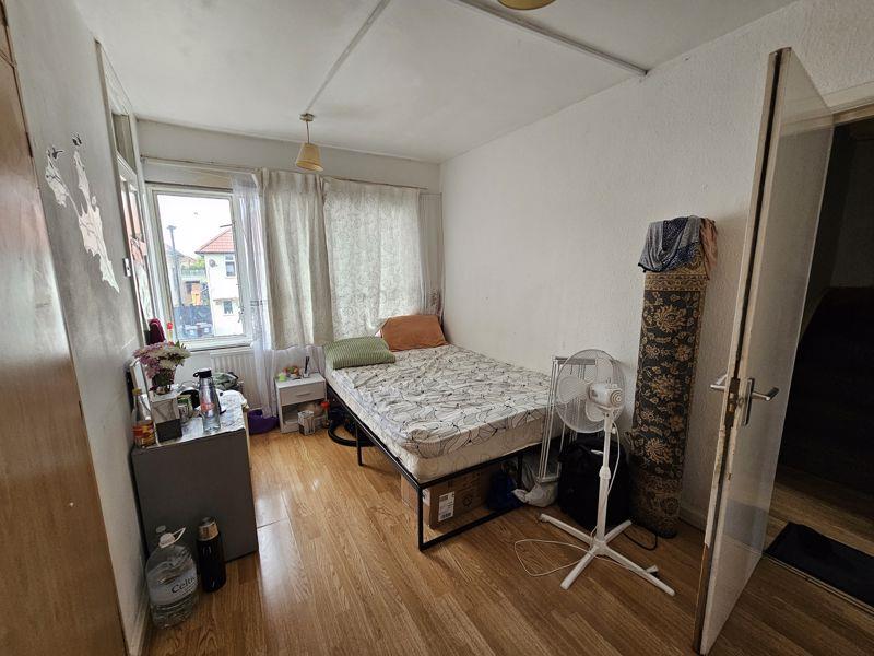 Property Image 369e61e0-42df-49e2-8693-e620f3414888