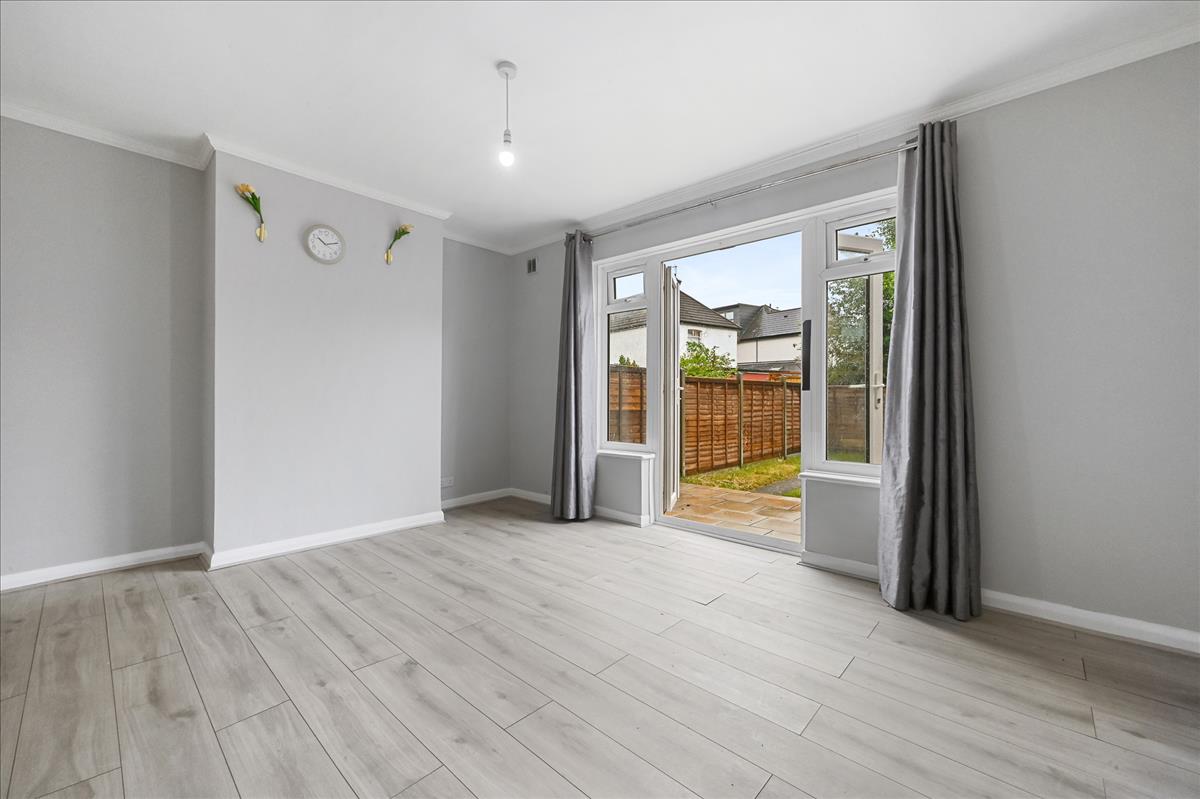 Property Image 36a26047-8f07-40b4-b5d8-86aee4688236