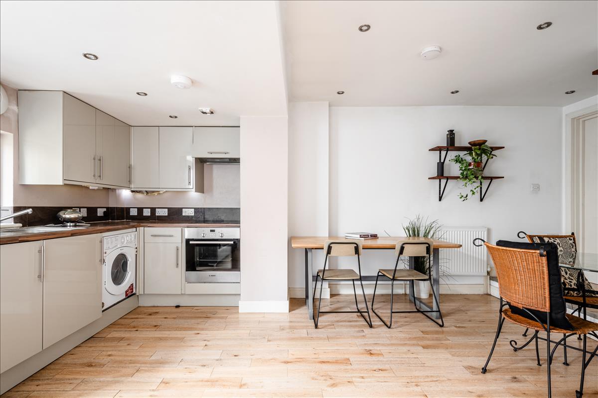 Property Image 36ae27bd-74b2-4cda-9251-027a049647ea
