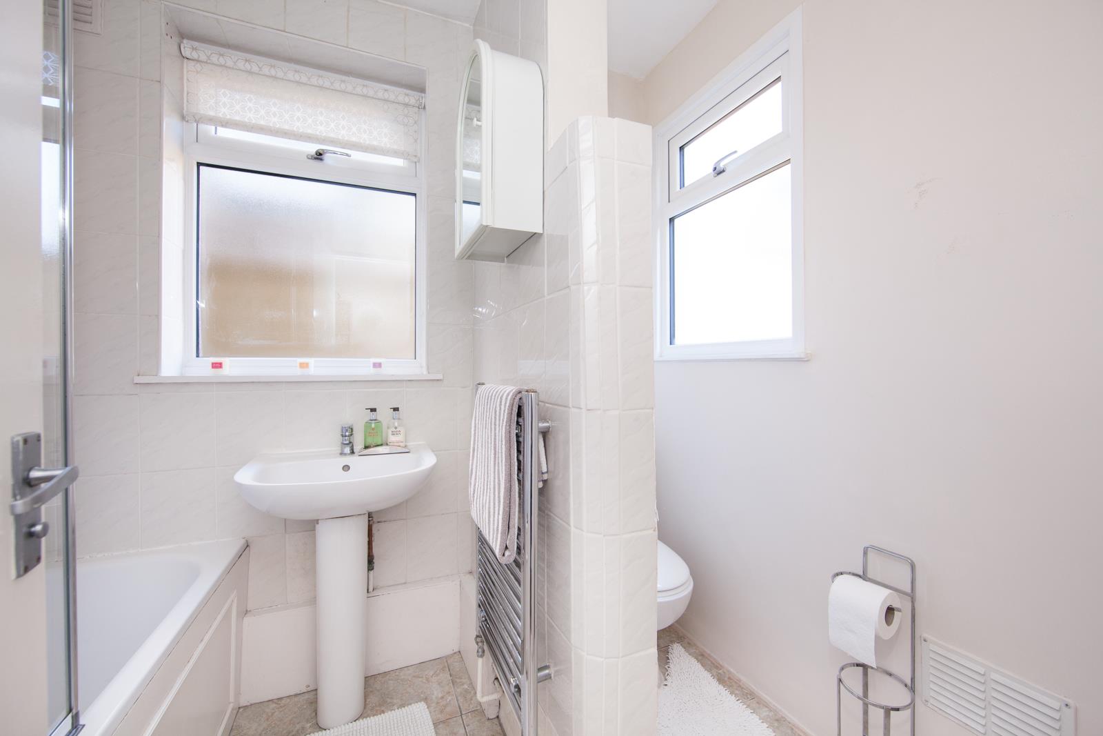 Property Image 36af8802-2443-4f2a-ae67-ef468efa74af