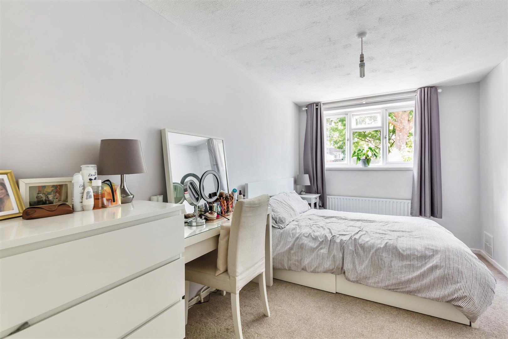Property Image 36b44108-bd77-4158-b66d-1abd4be579e6