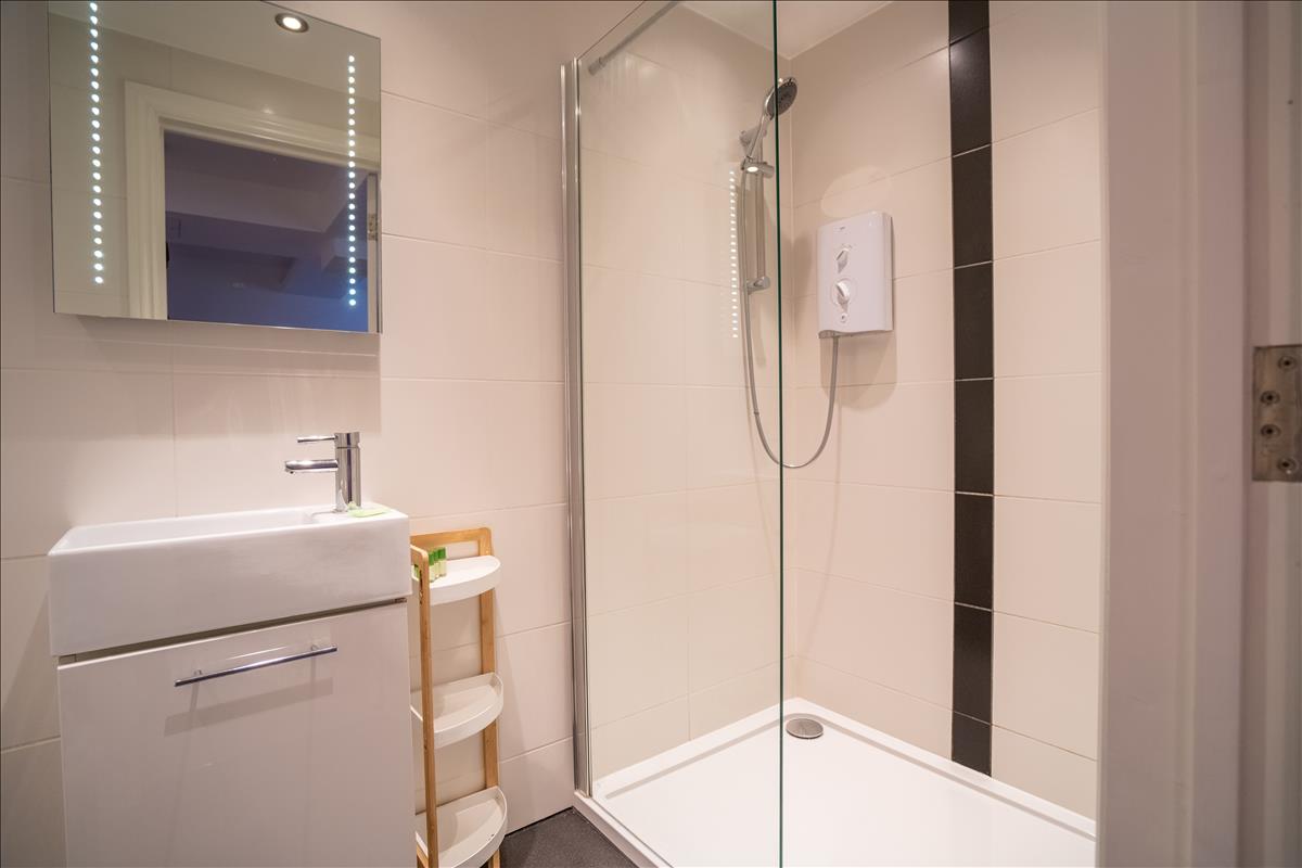 Property Image 36c08706-9998-473d-a8f6-0aab8a03bca7