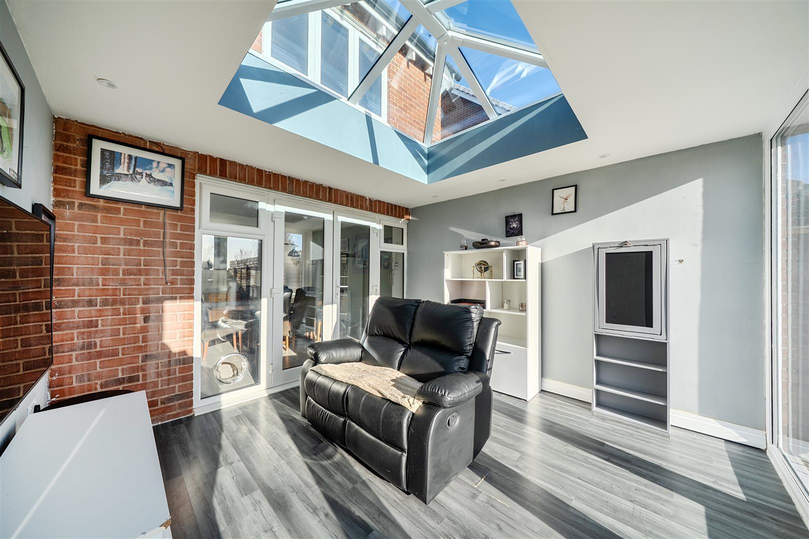 Property Image 36c15392-66fa-4223-be47-94fb86cde852