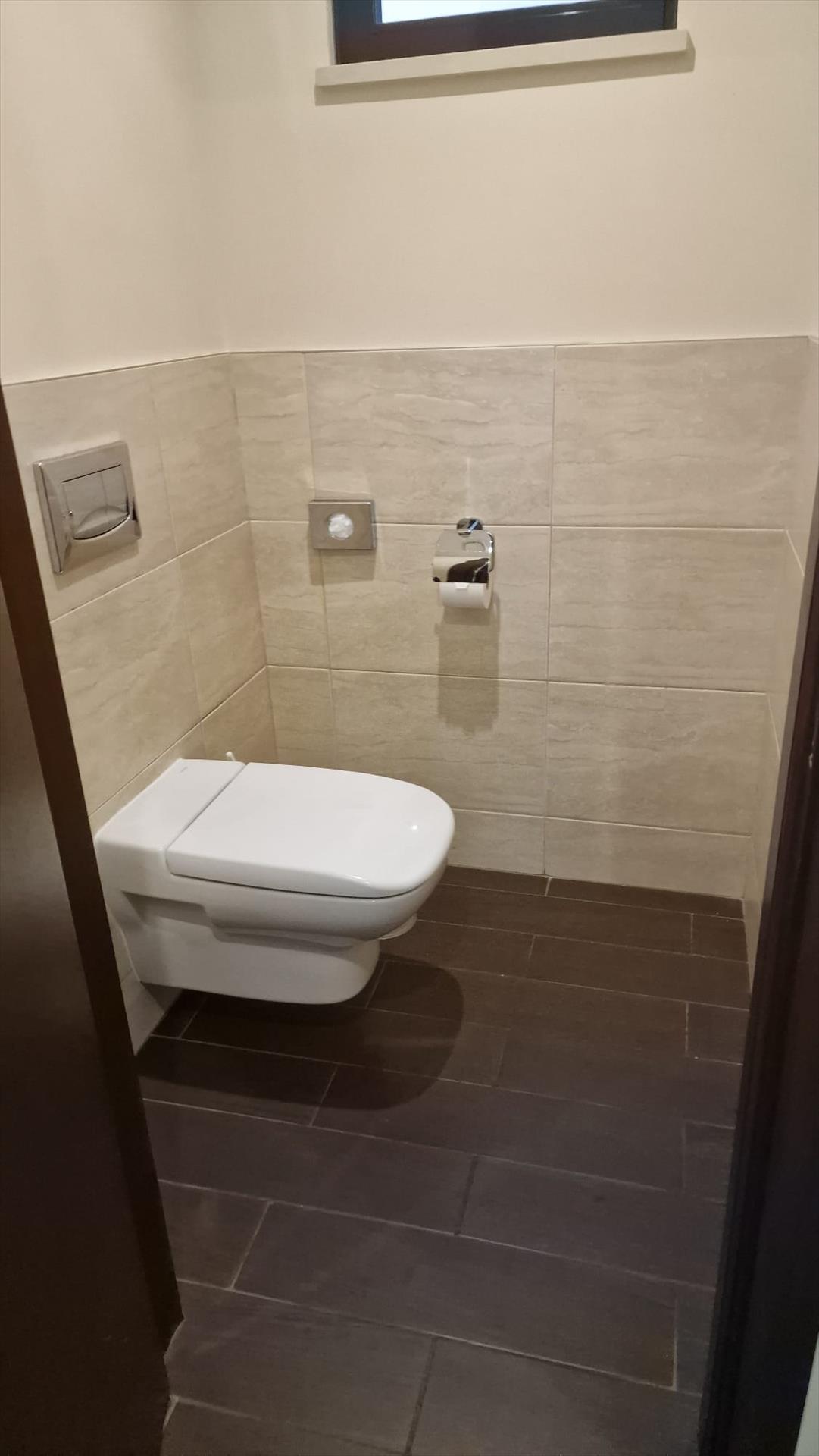 Property Image 36c4c365-4107-4bca-b58e-7b5988b93f17