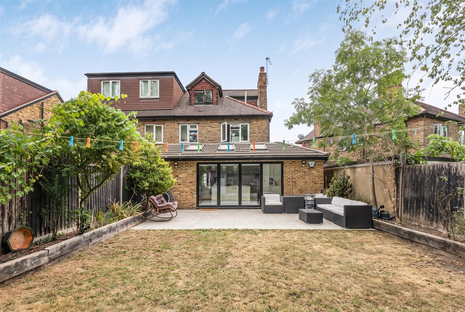 Property Image 36ca6d26-3e10-4661-9ce7-65d26d81a370