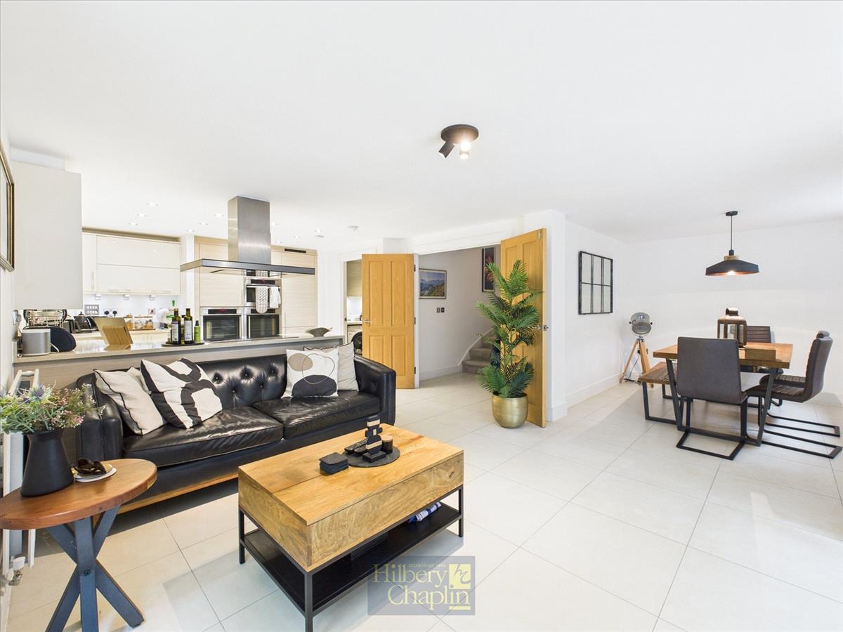 Property Image 36e65ca2-75ff-48a1-b8ce-5da92872e239