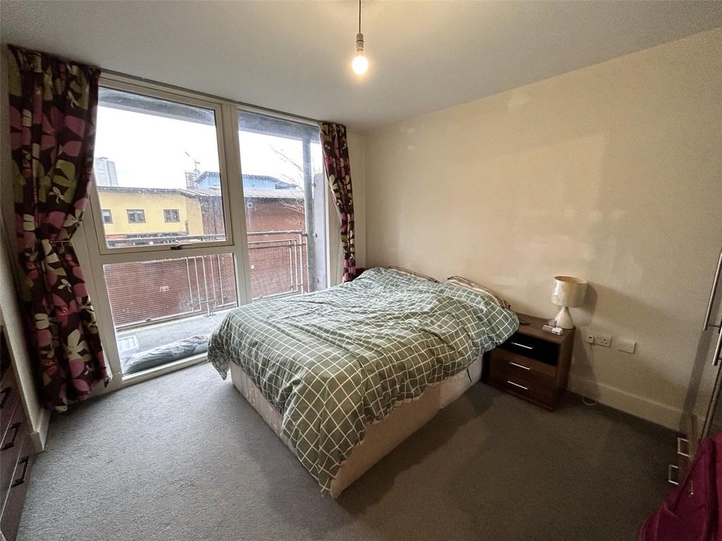 Property Image 36f348af-e63c-4769-beb2-4cf7983d9a8c
