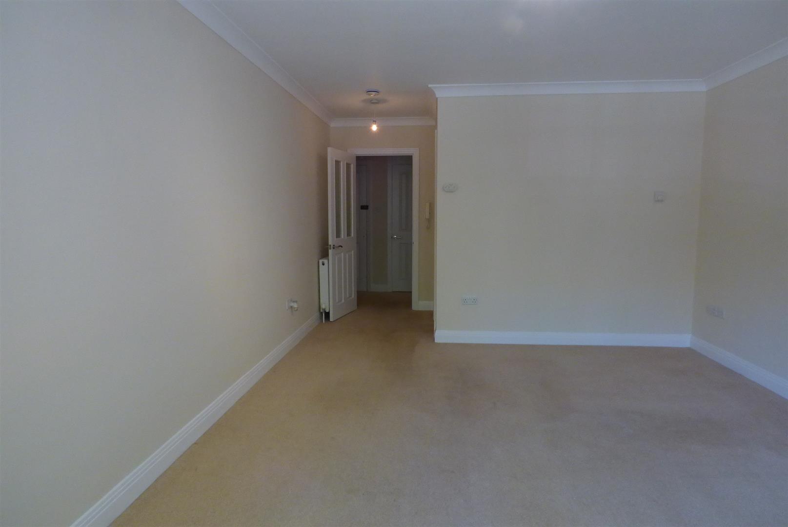 Property Image 37015277-d413-45b8-ad95-c0208a45fa33