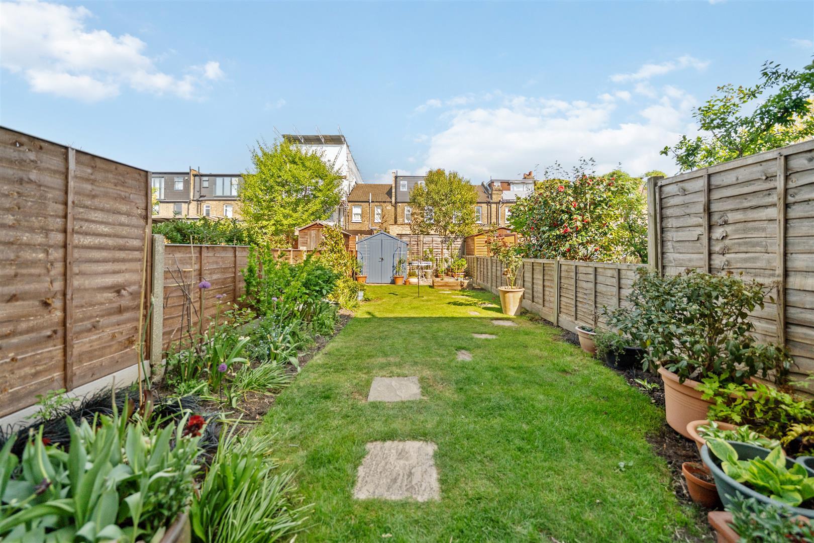 Property Image 37016e9a-e1f5-45b8-a00a-8bbad67f4396