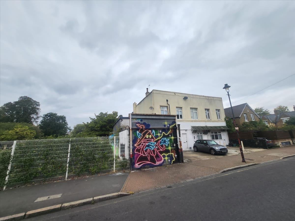 Property Image 3709ddab-3b94-4857-b869-46168f080749